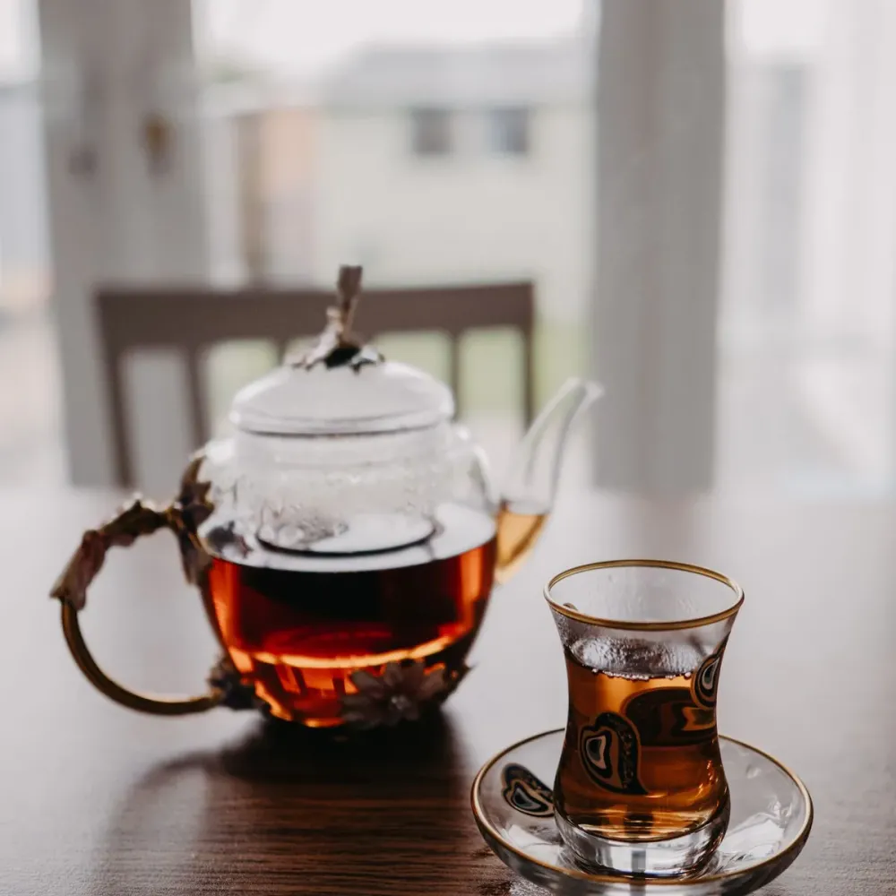 Cam Demlikli Çay Takımı – 6 Kişilik Servis Seti