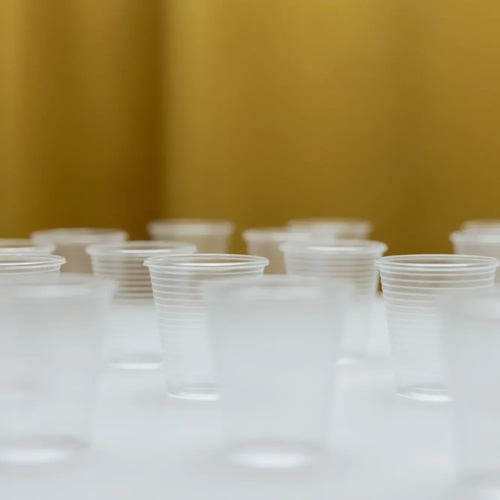 Plastik Zemzem Bardağı